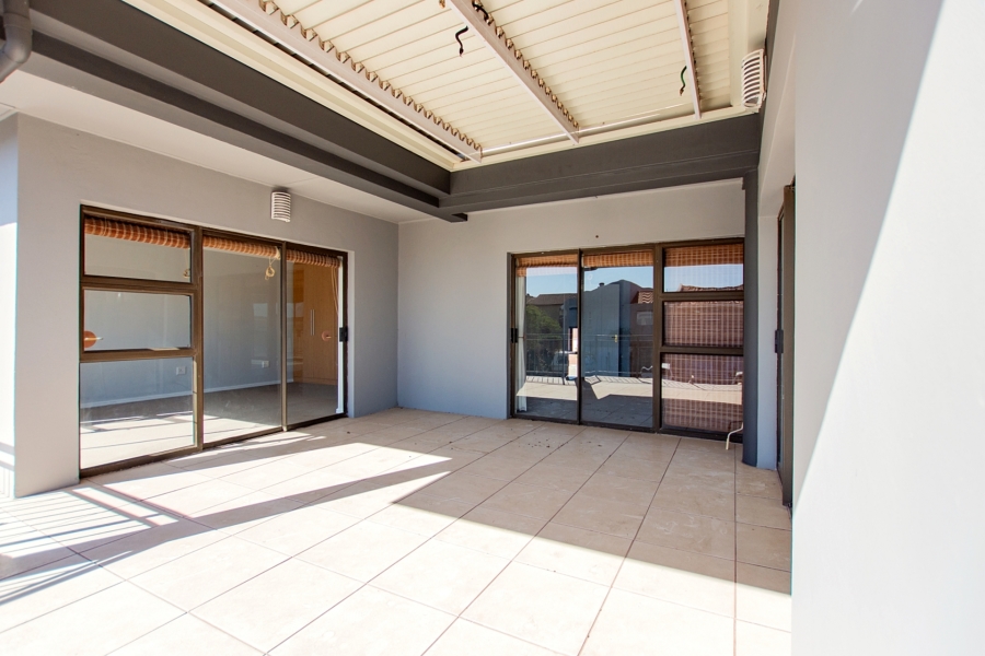 7 Bedroom Property for Sale in Myburgh Park Western Cape